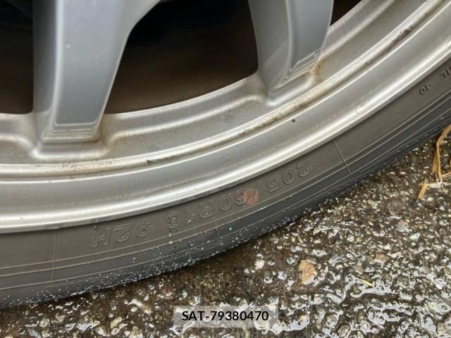 Toyota PRIUS ALPHA 2011-12 7727560-10