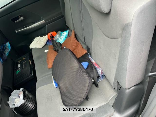 Toyota PRIUS ALPHA 2011-12 7727560-13