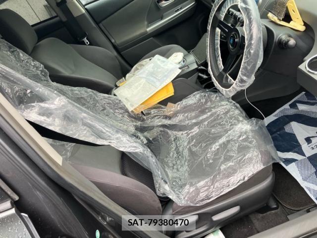 Toyota PRIUS ALPHA 2011-12 7727560-16