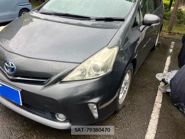 Toyota PRIUS ALPHA 2011-12 7727560-1