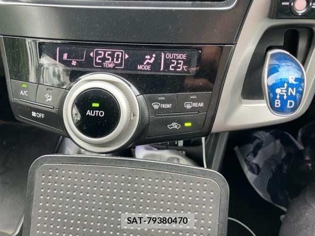 Toyota PRIUS ALPHA 2011-12 7727560-21