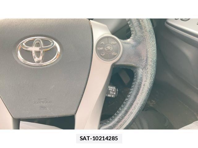 Toyota PRIUS ALPHA 2011-08 7727563-21