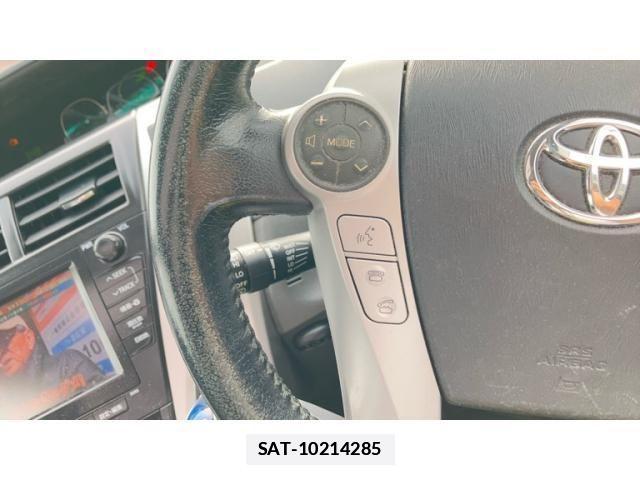 Toyota PRIUS ALPHA 2011-08 7727563-22