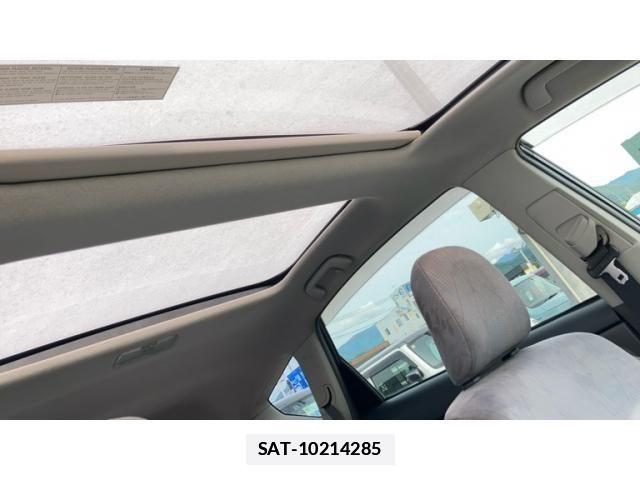 Toyota PRIUS ALPHA 2011-08 7727563-27