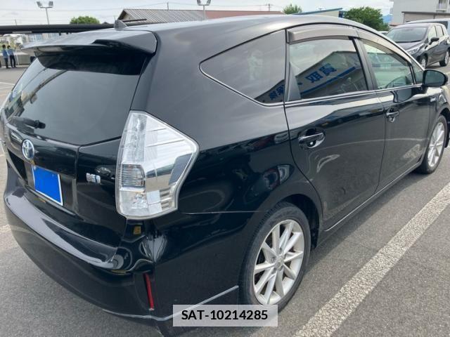 Toyota PRIUS ALPHA 2011-08 7727563-7
