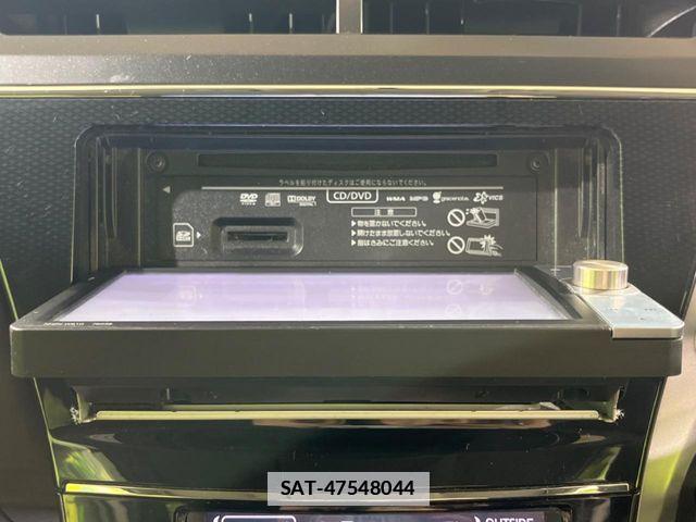 Toyota PRIUS ALPHA 2016-03 7788476-19