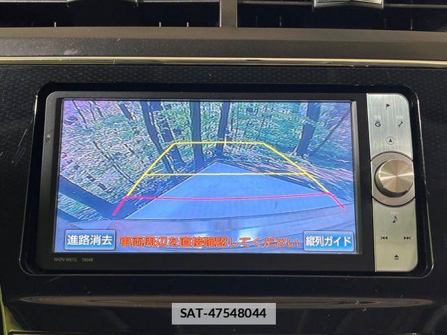 Toyota PRIUS ALPHA 2016-03 7788476-3