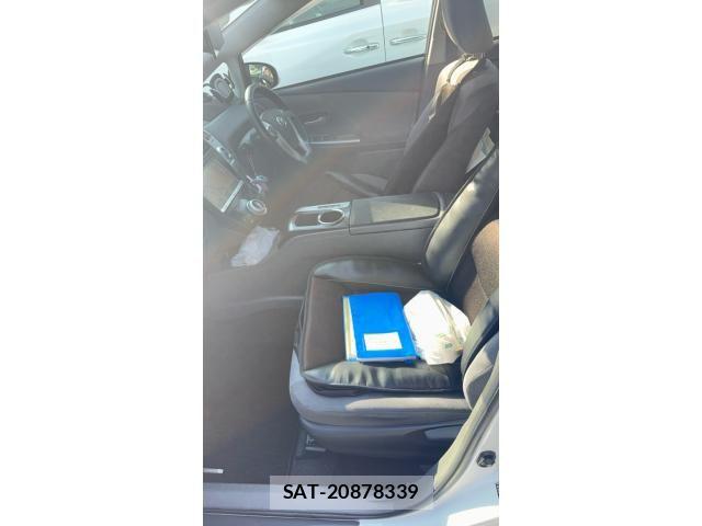 Toyota PRIUS ALPHA 2012-09 7788449-9