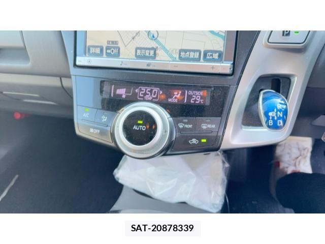Toyota PRIUS ALPHA 2012-09 7788449-16