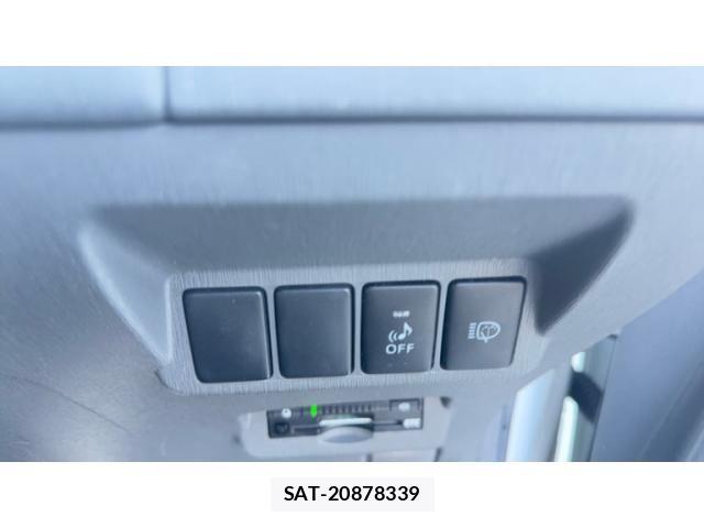 Toyota PRIUS ALPHA 2012-09 7788449-18