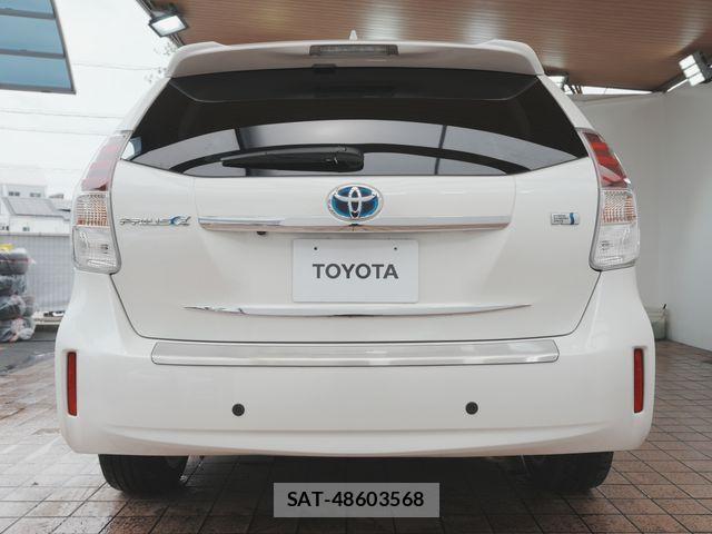 Toyota PRIUS ALPHA 2014-11 7788489-10