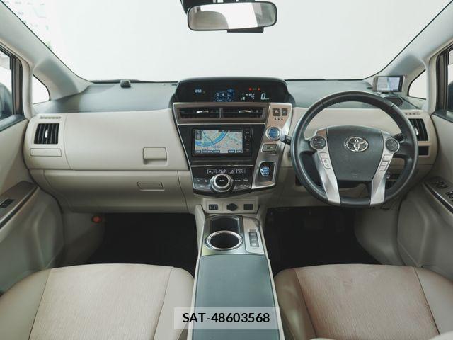 Toyota PRIUS ALPHA 2014-11 7788489-1