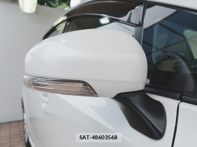 Toyota PRIUS ALPHA 2014-11 7788489-24