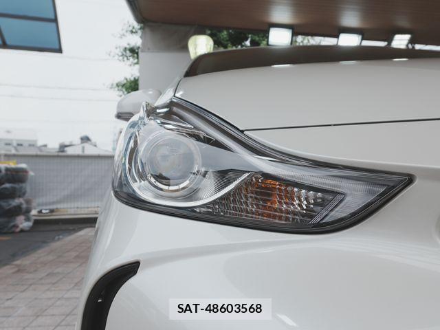 Toyota PRIUS ALPHA 2014-11 7788489-26