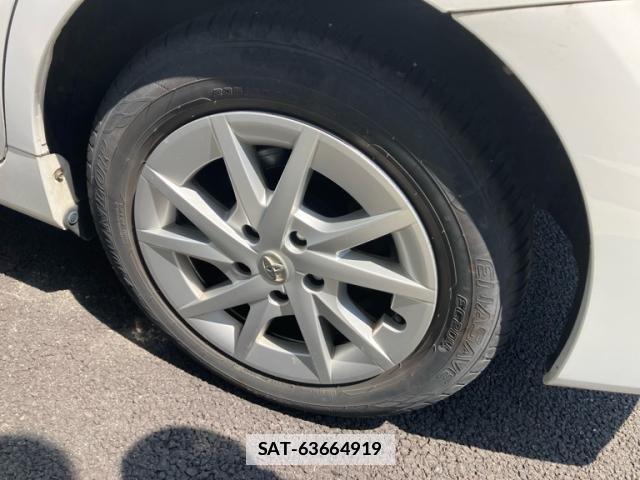 Toyota PRIUS ALPHA 2011-09 7788440-11