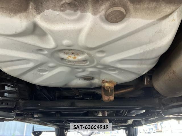 Toyota PRIUS ALPHA 2011-09 7788440-13