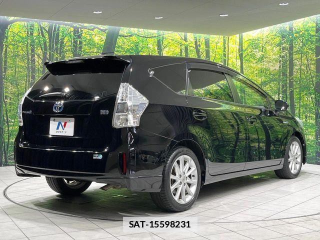 Toyota PRIUS ALPHA 2011-12 7788463-16