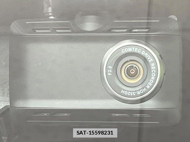 Toyota PRIUS ALPHA 2011-12 7788463-4