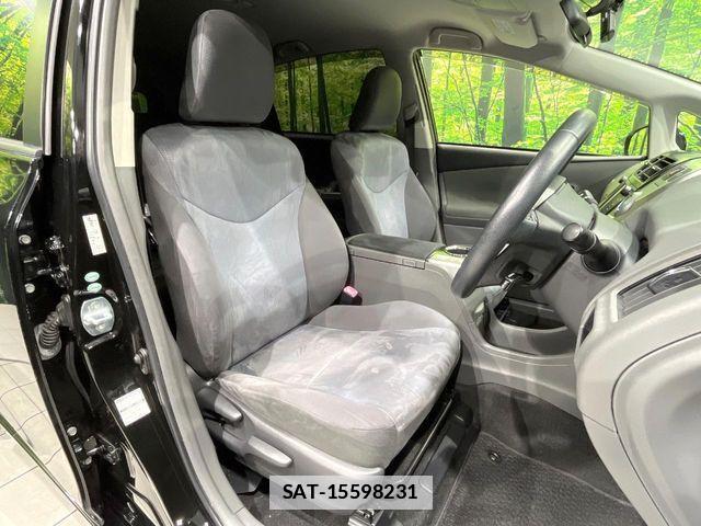Toyota PRIUS ALPHA 2011-12 7788463-7