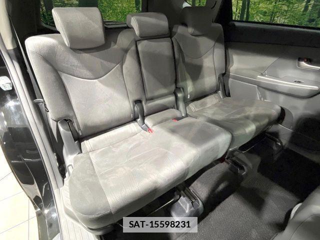 Toyota PRIUS ALPHA 2011-12 7788463-8