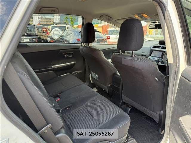 Toyota PRIUS ALPHA 2016-01 7788468-18