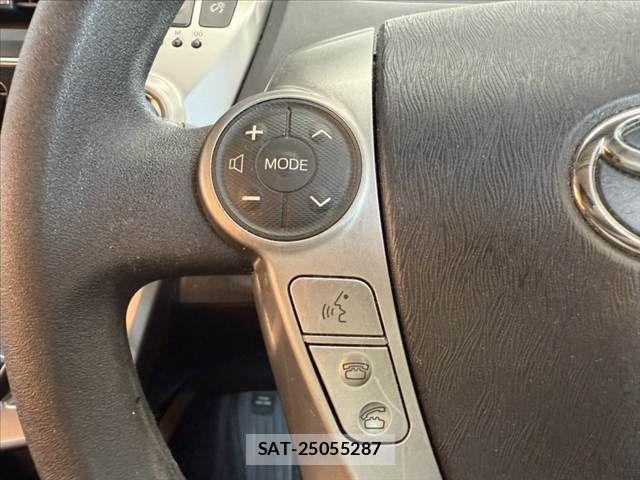 Toyota PRIUS ALPHA 2016-01 7788468-25