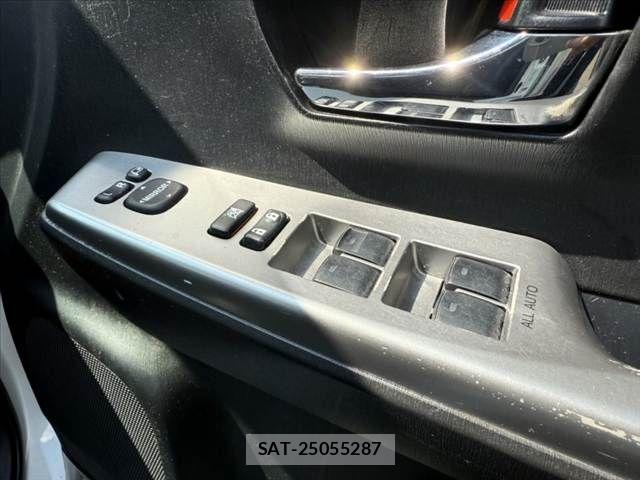 Toyota PRIUS ALPHA 2016-01 7788468-29