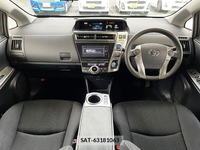 Toyota PRIUS ALPHA 2017-06 7788478-1