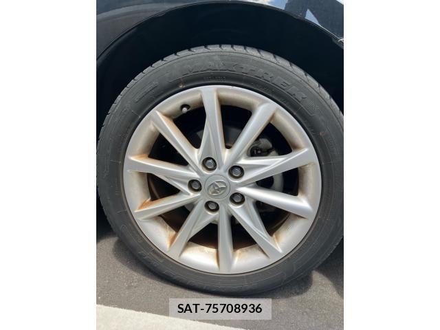 Toyota PRIUS ALPHA 2013-04 7788447-9