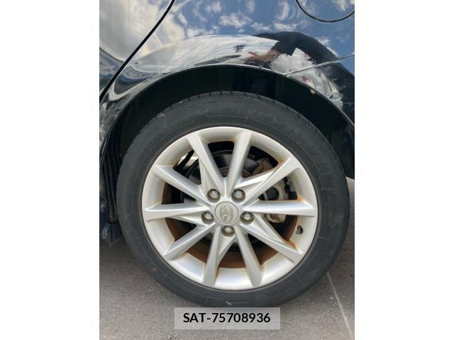 Toyota PRIUS ALPHA 2013-04 7788447-10
