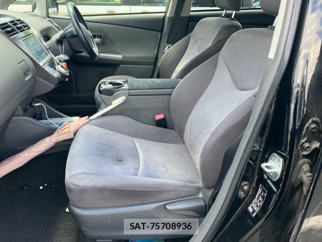 Toyota PRIUS ALPHA 2013-04 7788447-16