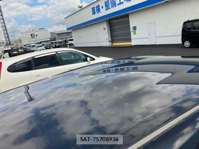 Toyota PRIUS ALPHA 2013-04 7788447-5