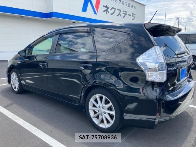 Toyota PRIUS ALPHA 2013-04 7788447-7