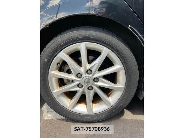 Toyota PRIUS ALPHA 2013-04 7788447-8