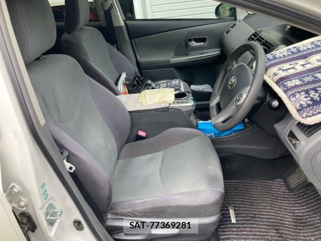 Toyota PRIUS ALPHA 2011-11 7878993-15