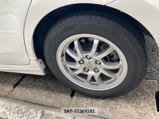 Toyota PRIUS ALPHA 2011-11 7878993-20