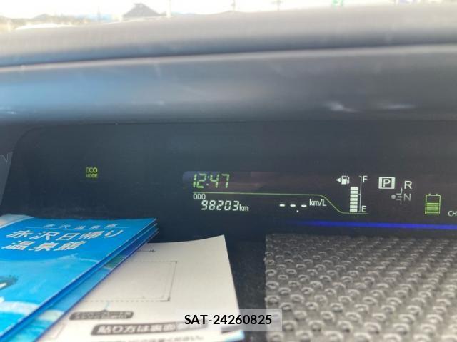 Toyota PRIUS ALPHA 2012-06 7878975-18
