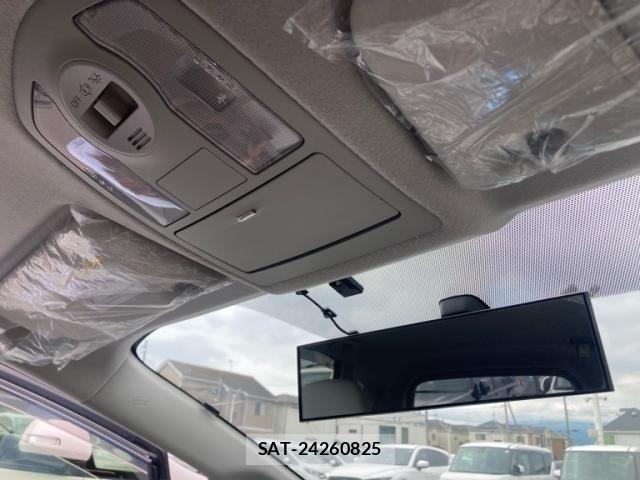 Toyota PRIUS ALPHA 2012-06 7878975-21