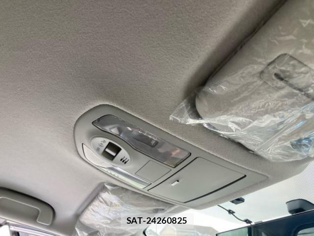 Toyota PRIUS ALPHA 2012-06 7878975-25