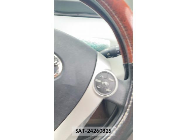 Toyota PRIUS ALPHA 2012-06 7878975-27