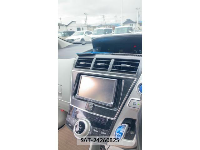 Toyota PRIUS ALPHA 2012-06 7878975-29