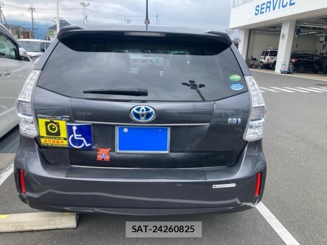 Toyota PRIUS ALPHA 2012-06 7878975-4