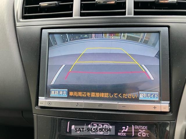 Toyota PRIUS ALPHA 2013-07 7878976-17
