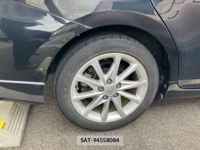 Toyota PRIUS ALPHA 2013-07 7878976-4