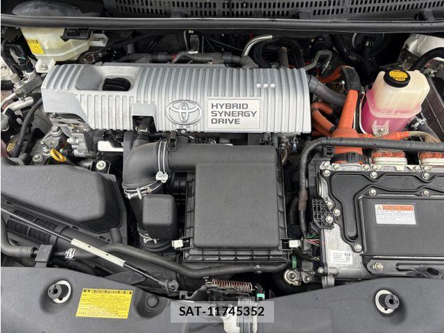 Toyota PRIUS ALPHA 2013-03 7878973-9