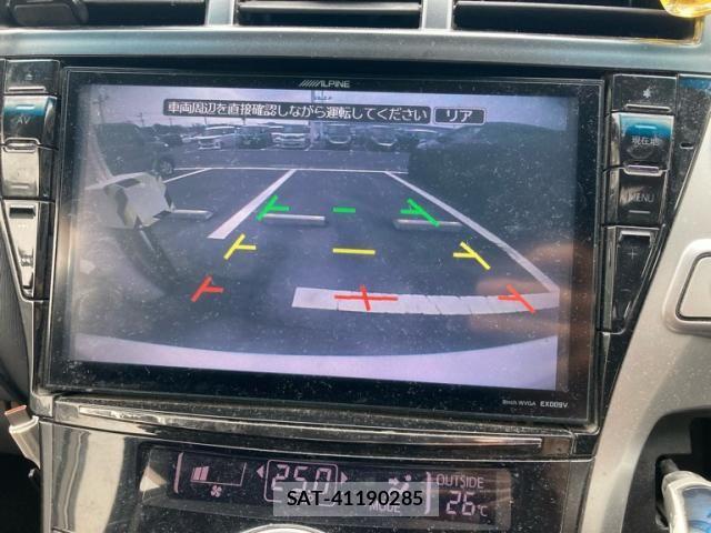 Toyota PRIUS ALPHA 2013-07 7878974-15