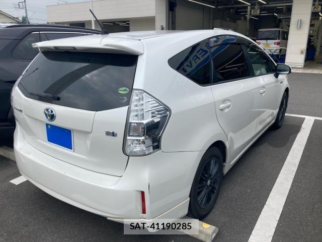 Toyota PRIUS ALPHA 2013-07 7878974-2