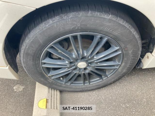 Toyota PRIUS ALPHA 2013-07 7878974-5