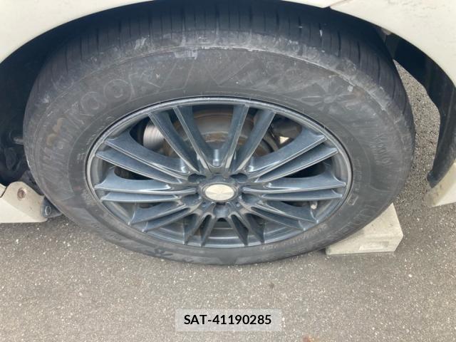 Toyota PRIUS ALPHA 2013-07 7878974-6