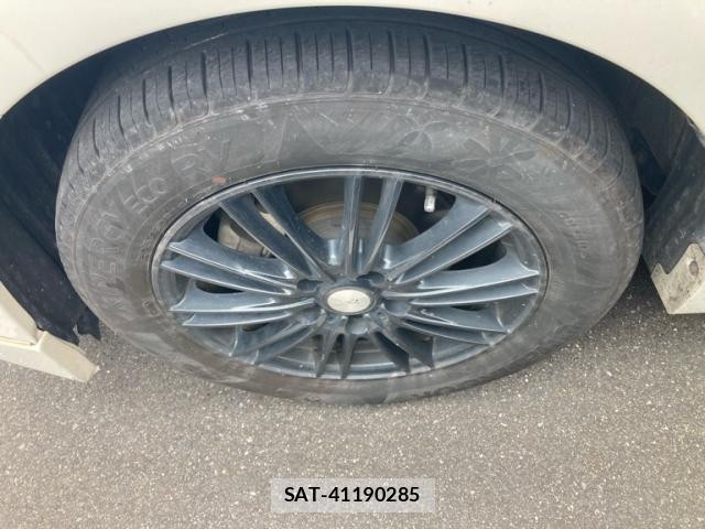 Toyota PRIUS ALPHA 2013-07 7878974-7